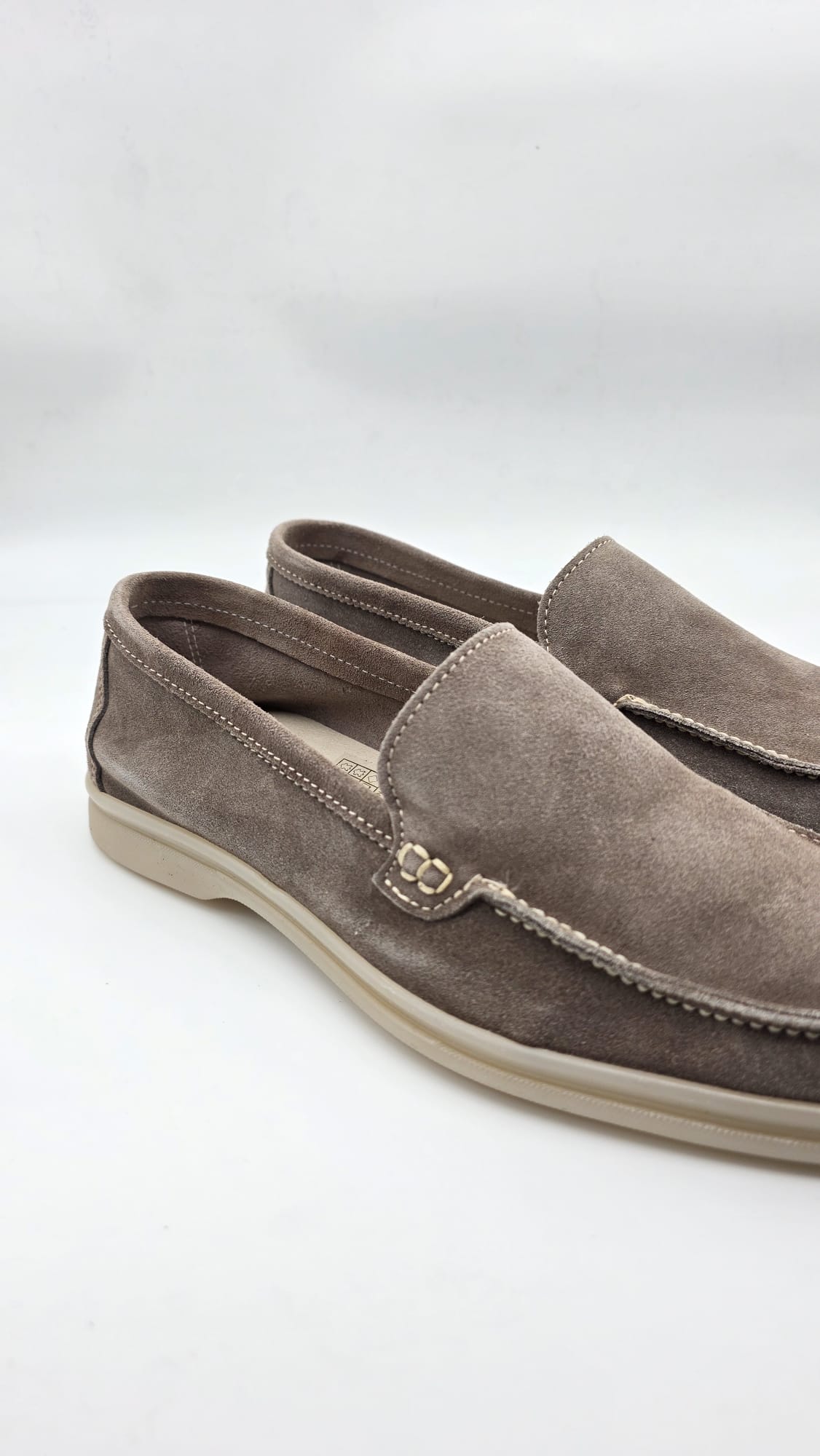 MOCASSINO DA UOMO IN PELLE CAMOSCIO TORTORA