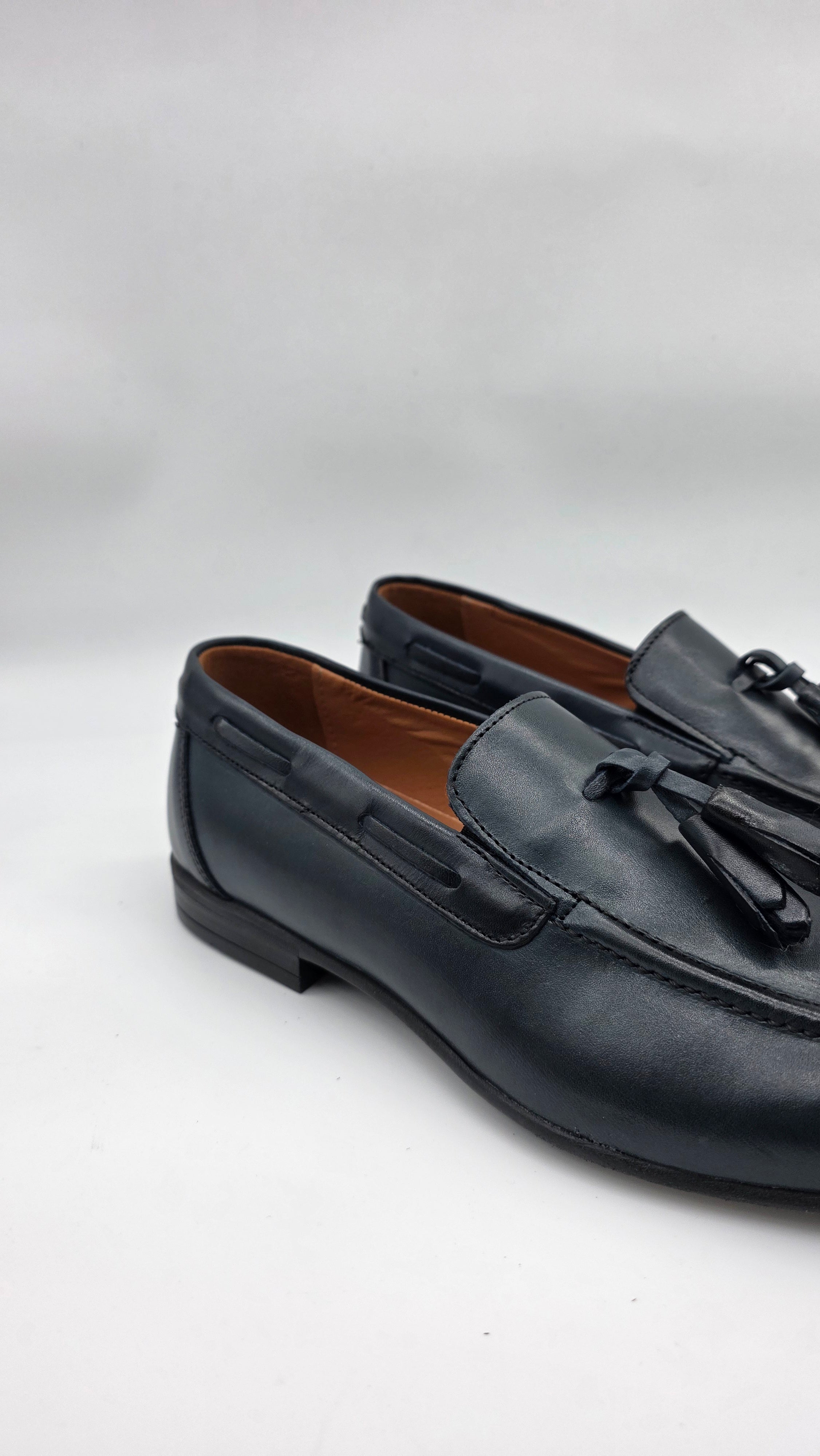 Loafer da uomo in vera pelle blu , fondo gomma